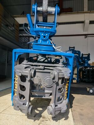 SV-200 Versatile Side Grip Pile Driver with 360° Rotation & Bidirectional Tilt – Designed for 20–25 Ton Excavators