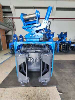 Levantamento Pesado Redefinido: Bate-estacas com garra lateral SV-400 – Força de 656 kN, braçadeira inferior de 490 kN, corresponde a escavadeiras de 32 a 40 t