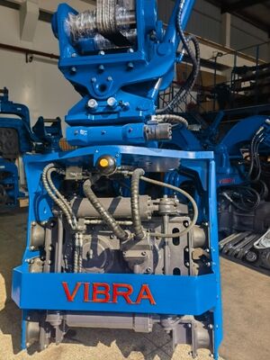 SV-200 Versatile Side Grip Pile Driver with 360° Rotation & Bidirectional Tilt – Designed for 20–25 Ton Excavators